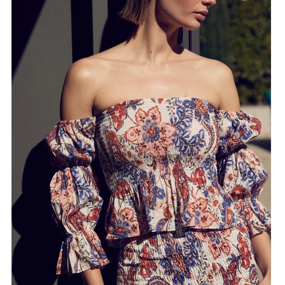 MISA Los Angeles Vida Top in Harvest Flora - Picture 4 of 4